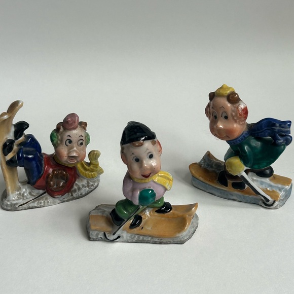 Vintage Occupied Japan Skiing Figurines Set Of 3 Kitschy Fun Decor - Picture 7 of 7